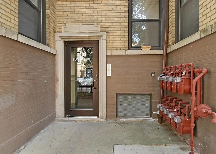 Apartment Comfy And Chic 2br Close To Shops - Sunnyside 2f *